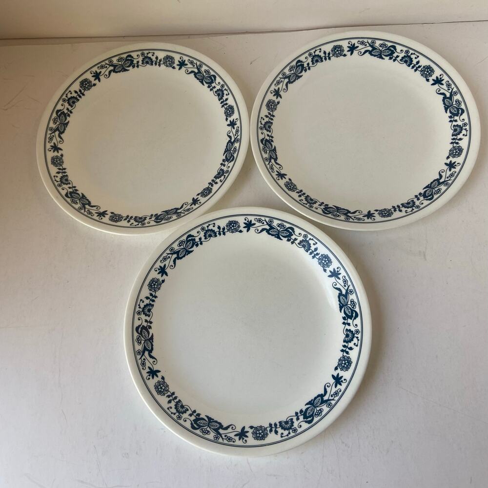 Corning Corelle Old Town Blue Onion Breakfast Salad Plates 8.5" Set (3) Vintage